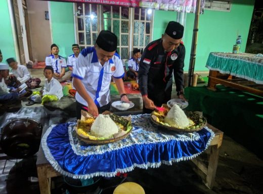 HUT RI, Almacida – Karang Taruna Gelar Baksos dan Pengajian
