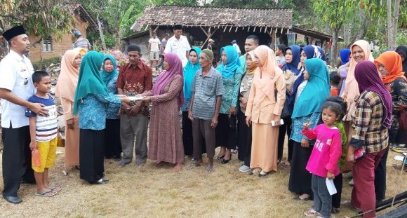 Terkait Korban Kebakaran Rumah TP PKK Kalirejo, Serahkan Bantuan
