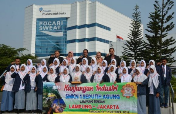 SMKN 1 Seputihagung Lakukan Kunjungan Industri ke 6 Perusahaan Besar