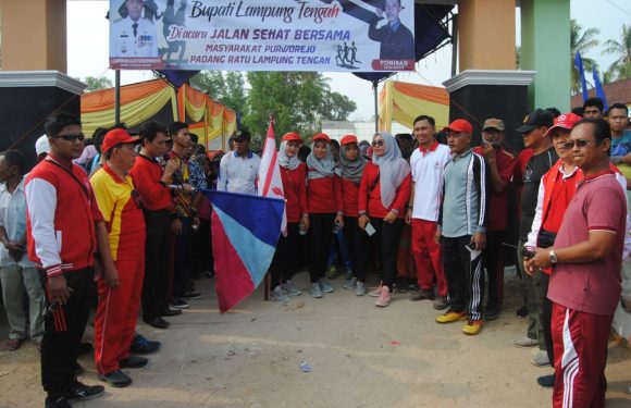 MI Roudlotul Huda Rogowungu Purworejo Gelar Jalan Sehat Bersama Bupati