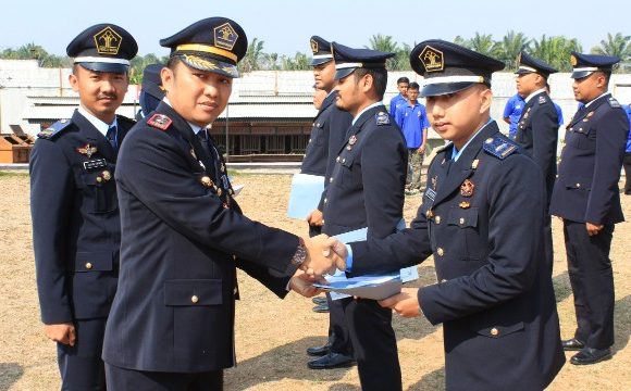 Gagalkan Penyelundupan Narkoba, Tiga Pegawai Lapas Gunung Sugih Terima Penghargaan