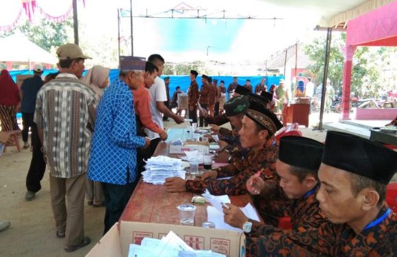 Pilkakam Serentak, Warga Srikencono Antusias Gunakan Hak Pilih