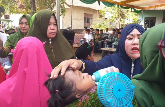 Peringati Maulid Nabi, Warga Simpangagung Santuni Anak Yatim