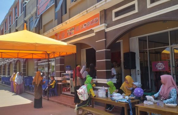 Pengunjung Serbu Grand Opening Somay Loking Mitra Aflah di Bandarjaya