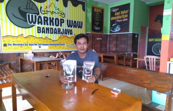 Sensasi Nongkrong Asyik di Warkop Waw