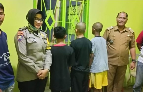 Kepergok Dibelakang Rumah, Tiga Siswa MBS Poncowati Ditangkap Warga
