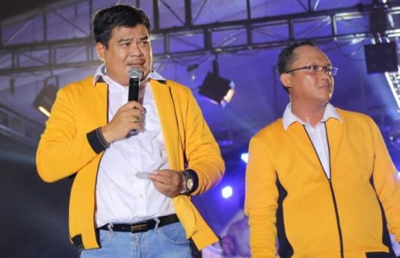 Musa-Dito Bagikan 1.000 Hand Sanitizer untuk Masyarakat