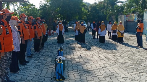 Ucap Basmalah, Nessy Mustafa Kukuhkan Relawan Pencegahan Covid-19 Waypengubuan dan Terusannunyai.