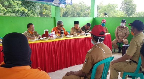 Bupati Warning Camat dan Kakam, Tegaskan Bantuan Sosial Dampak Covid-19 Gratis