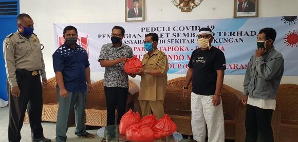 Peduli Covid-19, PT Florindo Makmur Rumbia Bagikan 825 Paket Sembako