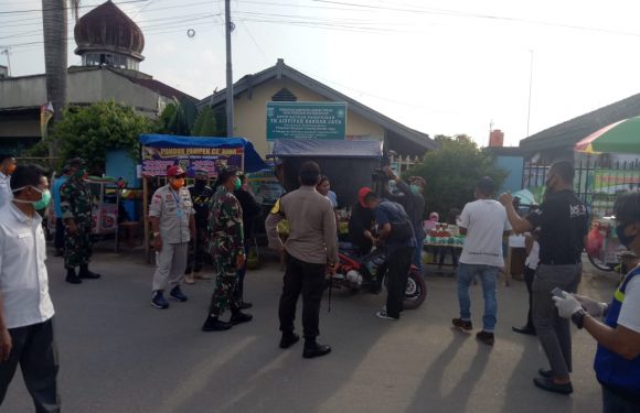Cegah Corona, Bupati Loekman Tegaskan Pedagang Seputar Masjid Istiqlal Ikuti Aturan