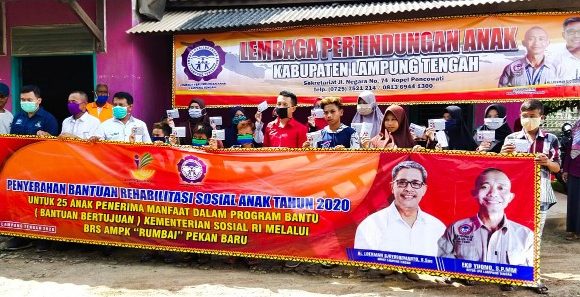 Terima Paket Bantuan Pemerintah Pusat, LPA Lamteng Salurkan Terhadap Anak Tersandung Hukum
