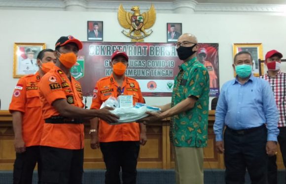 Peduli COVID-19, PT GGP Donasikan Ribuan APD ke Pemkab Lamteng