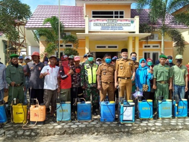 Kampung Dono Arum Cegah Covid 19 dengan Rutin Penyemprotan Disenfektan Massal