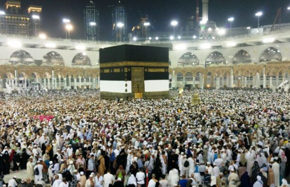 1.121 Calon Jamaah Haji Lamteng Batal Berangkat