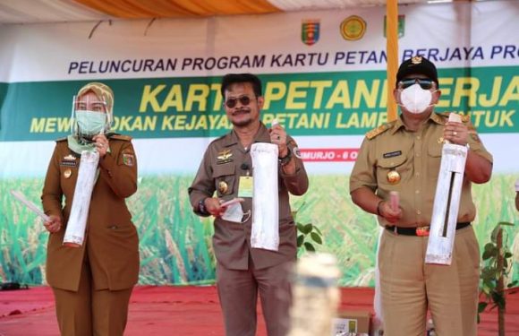 Mentan Bersama Gubernur Lampung Launching PKPB di Trimurjo
