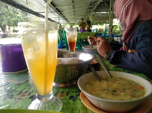 Citarasa Soto Betawi Di PM Yangti Yang Bikin Nagih