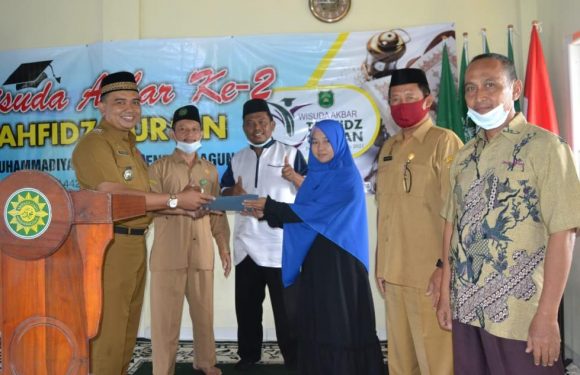 Disdikbud Lamteng Apresiasi Sekolah Pencetak Generasi Qurani, Sampaikan Bantuan dari Bupati