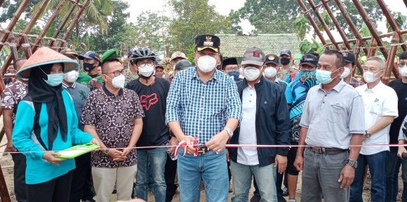 Diresmikan, Bupati Musa Ingin Pakare Jadi Contoh di Setiap Kampung