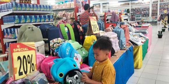 Ke Chandra Supermarket Yuk, Ada Diskon 20% Untuk Belanja Aneka Perlengkapan Sekolah