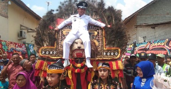 Pulang Pelantikan, Sungkono Dapat Sambutan Meriah Masyarakat Putralempuyang