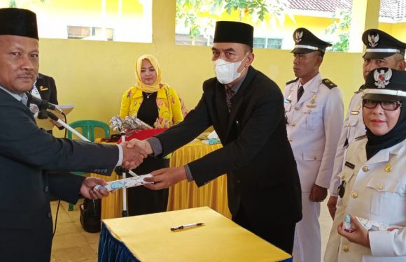 Camat Punggur Pimpin Sertijab Empat Kakam Terpilih Periode 2022-2028