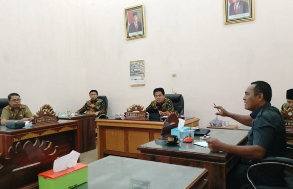 Hearing Komisi IV DPRD Lamteng dengan BKPSDM dan Disdikbud, Bahas Data Honorer dan Dugaan Pungli Penerimaan PPPK