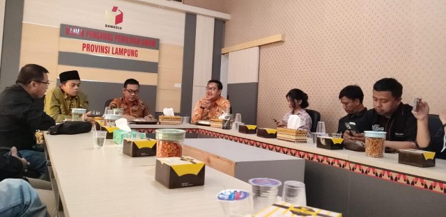 Bangun Sinergi Pemberitaan dan Informasi, SMSI Lampung Audinsi dengan Bawaslu