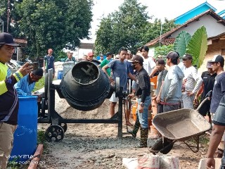Gerakan Swadaya Masyarakat, Kampung Poncowarno Bangun Jalan Rabat Beton