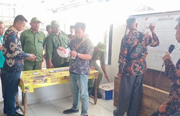 Warga Kelurahan Simbarwaringin Antusias Salurkan Hak Suara pada Pemilihan Ketua RW Periode 2023-2028