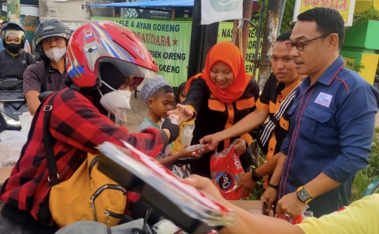 SMSI Lamteng Bersama Forgimala Bagikan 2000 Paket Buka Puasa