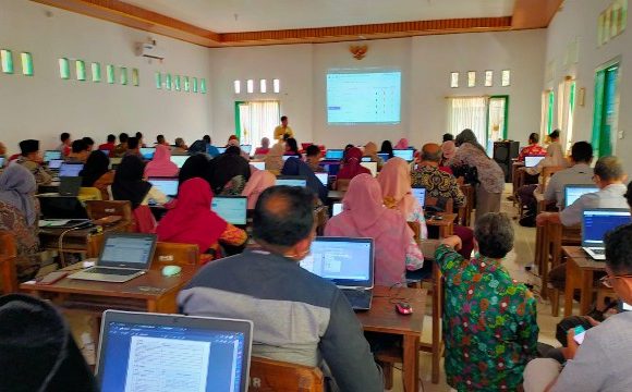 SMKN 2 Terbanggibesar Gelar Workshop Aplikasi E-Rapor