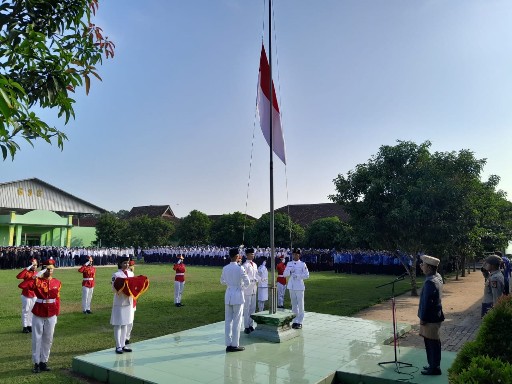 Peringati Hari Lahir Pancasila, Kecamatan Seputihmataram Gelar Upacara Bendera