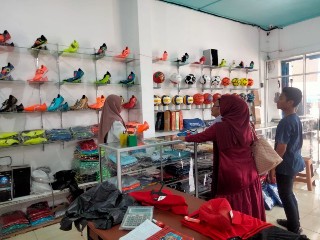 Selain Lengkap, Toko Samosir Poncowati Juga Berikan Harga Lebih Terjangkau