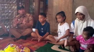 Nenek Dua Bocah Malang Itu Mengaku Sering Bohong saat Cucunya Tanya soal Kematian Sang Ibu