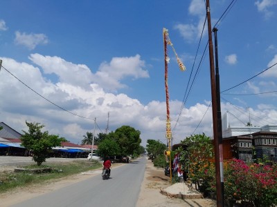 Galungan, Umat Hindu Pasang Penjor