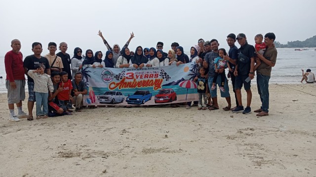Bangun Solidaritas, Recalate Gelar Anniversary ke 3 di Pantai Mutun