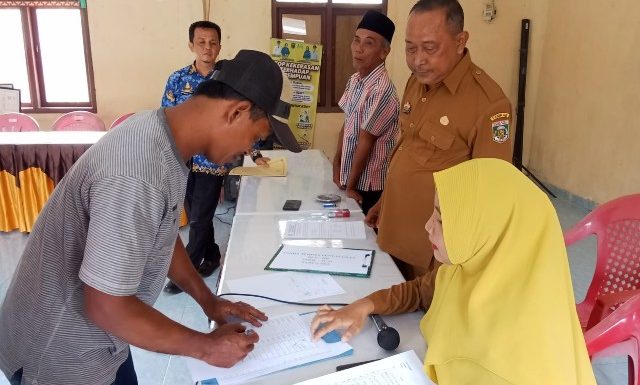 Penyaluran BLT-DD Triwulan ke-I dan II Kepada 29 KPM Telah Terlaksana, Kakam Pujoasri; Semoga Bermanfaat