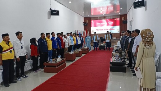 Didampingi Sang Istri dan Sejumlah Parpol Koalisi, Musa Ahmad – Ahsan As’ad Daftar ke KPU Lamteng