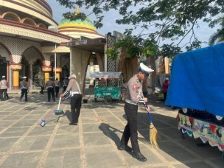 Sambut Hari Lalu Lintas Bhayangkara Ke-69, Satlantas Polres Lampung Tengah Gelar Bhakti Religi di Sejumlah Tempat Ibadah