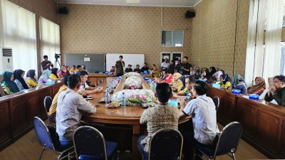 Pastikan Bersih Narkoba, Anggota DPRD Lampung Tengah di Tes Urine