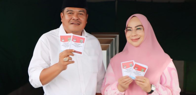 Nyoblos di TPS 20 Yukumjaya, Bupati Musa Ahmad harapkan Pilkada Lamteng berjalan Lancar dan Damai