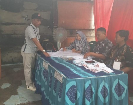 Partisipasi Masyarakat di TPS 006 dan 007 Yukumjaya Lampung Tengah Cukup Baik