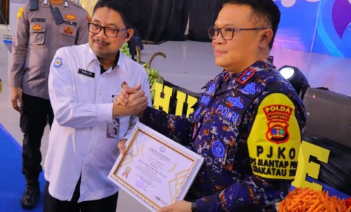 Sukses Ungkap Penyelundupan Benih Lobster, KKP dan Lemkapi Beri Penghargaan untuk Kapolda Lampung