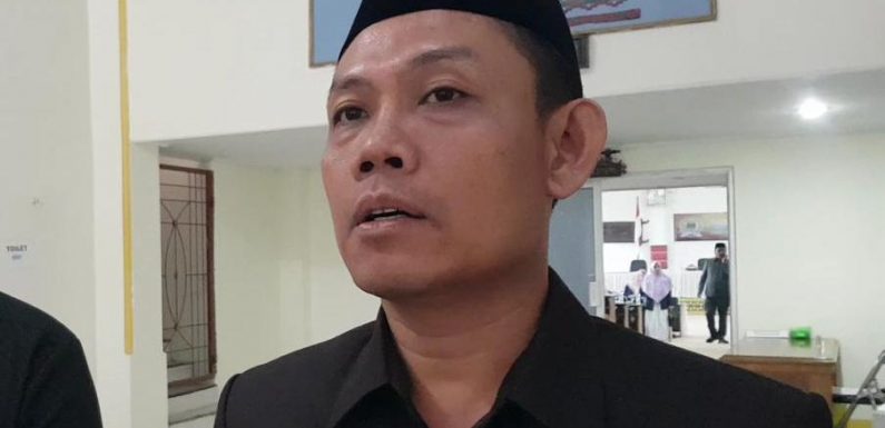 Dewan Siap Perjuangkan Aspirasi Honorer ke Pusat