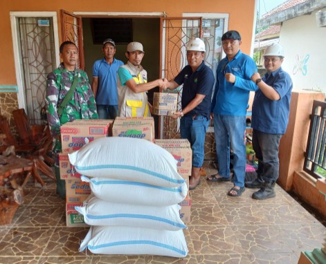 PTPN IV Regional 7  Salurkan Bantuan ke Warga Dampak Banjir Sekitar Perusahaan di Bekri