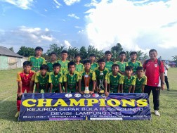 SSB Bee One United Juara 3 Kejurda Sepak Bola FOSSBOLINDO Devisi Lampung U-13