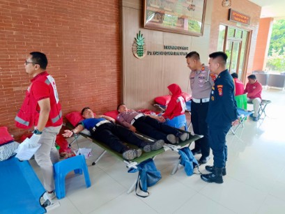 Peringati Hari Lalu Lintas Bhayangkara ke-70, Polres Lamteng Gelar Donor Darah