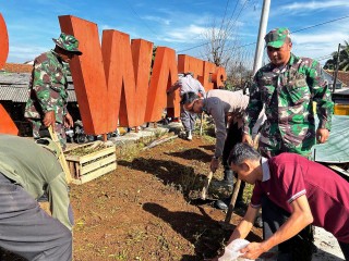 Sinergi TNI-Polri dan Masyarakat Warnai HUT TNI ke-80 Lewat Bakti Teritorial Prima di Lamteng
