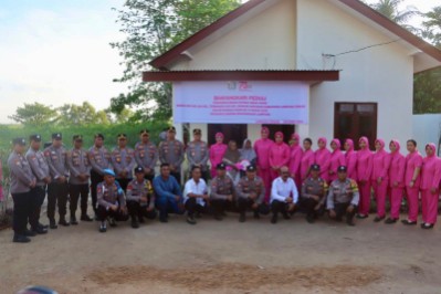 HUT Ke-73 HKGB, Polda Lampung Resmikan Bedah Rumah dan Salurkan Bansos di Bandar Mataram